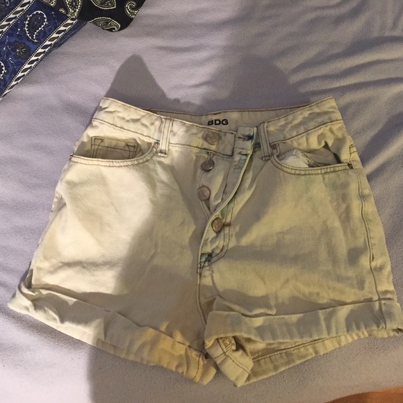 Urban outfitters high rise light wash denim shorts