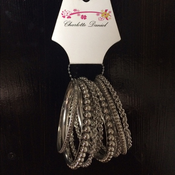 Assorted bangles - Picture 2 of 2