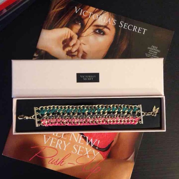 Victoria's Secret Accessories - Victoria's Secret Bracelet