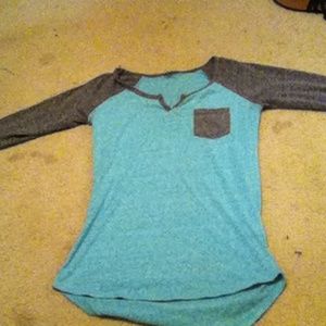 Long sleeved tee