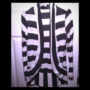 Forever 21 Charcoal Grey and White striped sweater