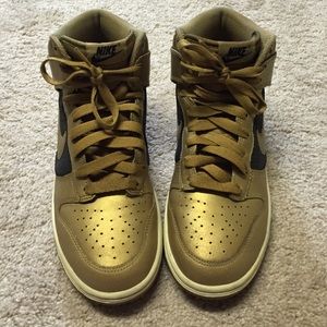 Nike Women's Dunk High Black/Gold Glitter