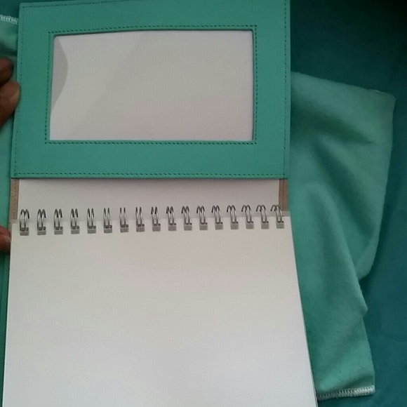 Sold - Picture 3 of 4