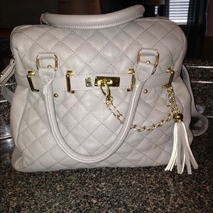 Steve Madden light gray handbag