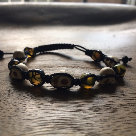 Skull beaded bracelet