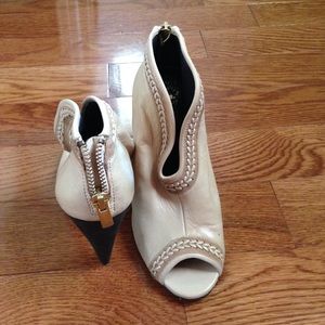 Vince Camuto leather bootie