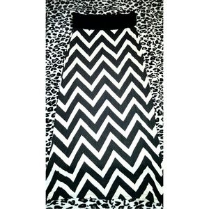 Chevron Print Maxi Skirt 💕