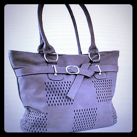 FINAL REDUCTION Limelight Leather purse - Picture 1 of 4
