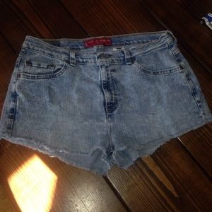 Cut off jean shorts