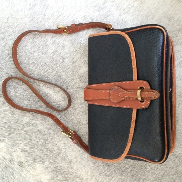 Vintage Dooney and Burke blk shoulder bag - Picture 1 of 4