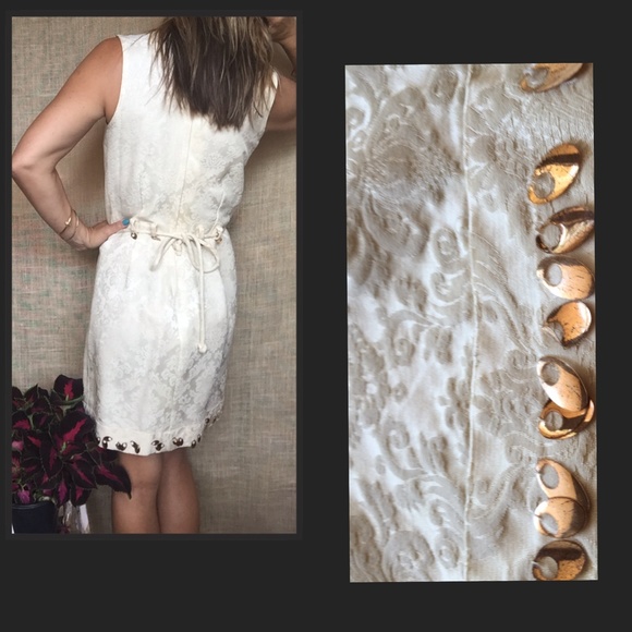 ๐ Bundled๐ BROCADE Vintage 60's Ivory Gold Shift - Picture 2 of 4