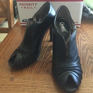 Price ⬇️ Carlos Santana Bootie Pumps