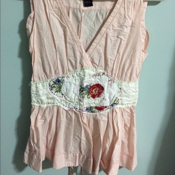 Lithe Blouse with embroidered detail.