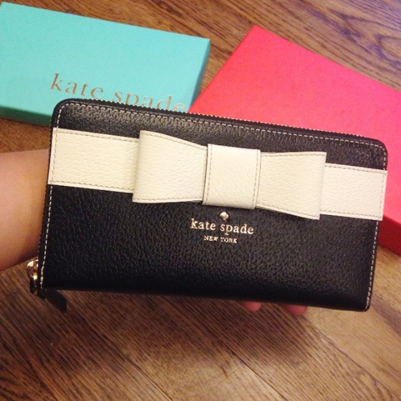 kate spade Accessories - Sale Kate Spade bow leather wallet black new