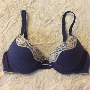 Navy size 32B push-up bra