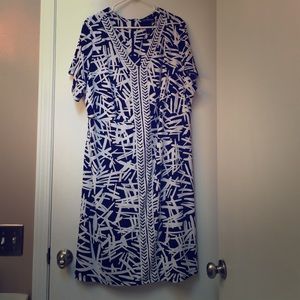 Plus size white/black dress