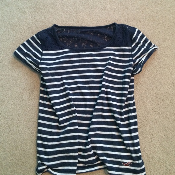 Hollister Top - Picture 1 of 2