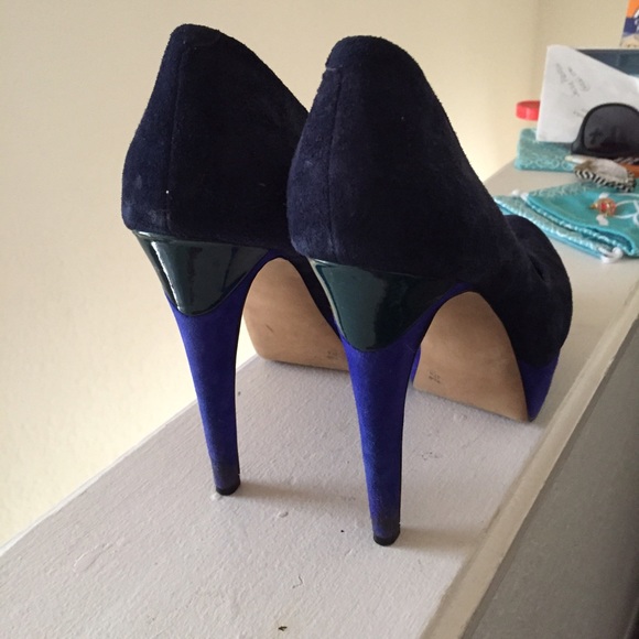 Jessica Simpson Platform Shoe - Picture 2 of 3