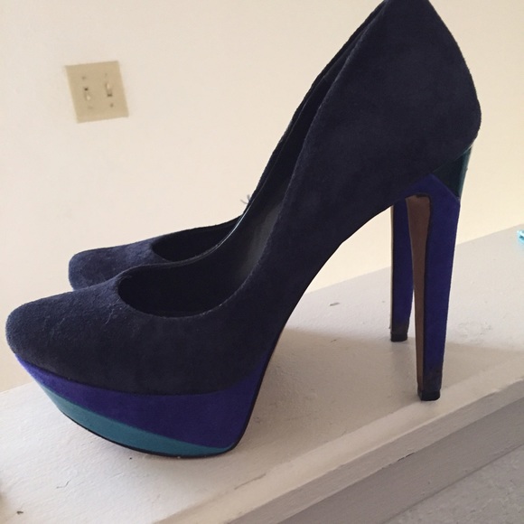 Jessica Simpson Platform Shoe - Picture 3 of 3