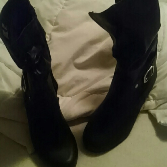 Black boots
