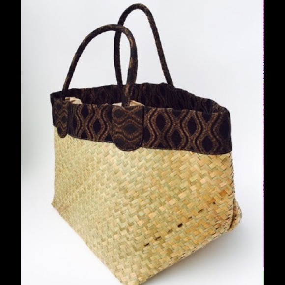 Susu Handbag - REF: C2015253 - Picture 1 of 1