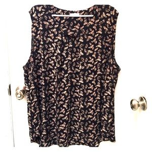 Plus size sleeveless tank top
