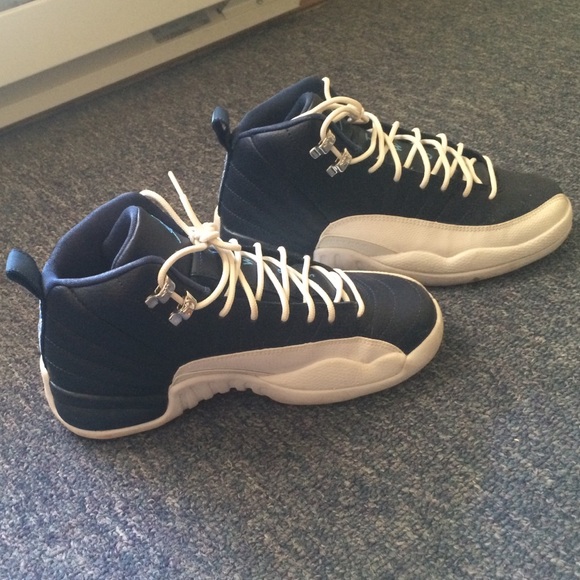 Obsidian 12s - Picture 3 of 3