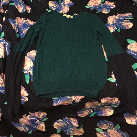 Forever 21 sweater - Picture 1 of 3
