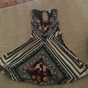 Beautiful Black/White/Floral Dress!