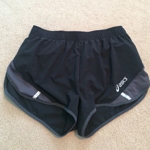 Running shorts