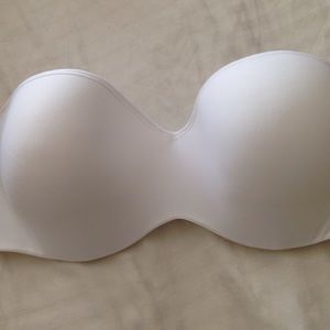 No strap white bra for anything u want