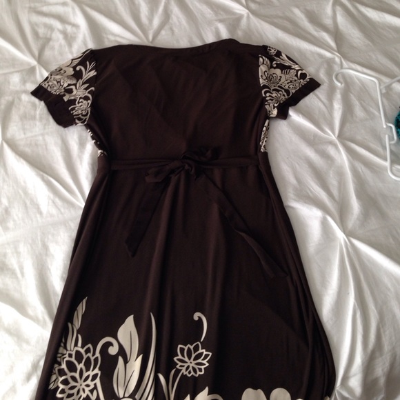 Dress - Picture 3 of 3