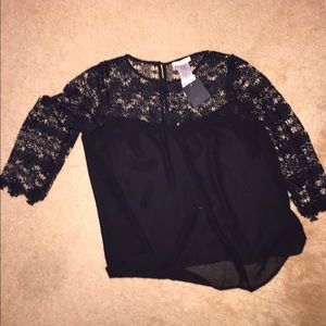 inTu black laced shirt