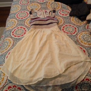 Halter style summer dress.