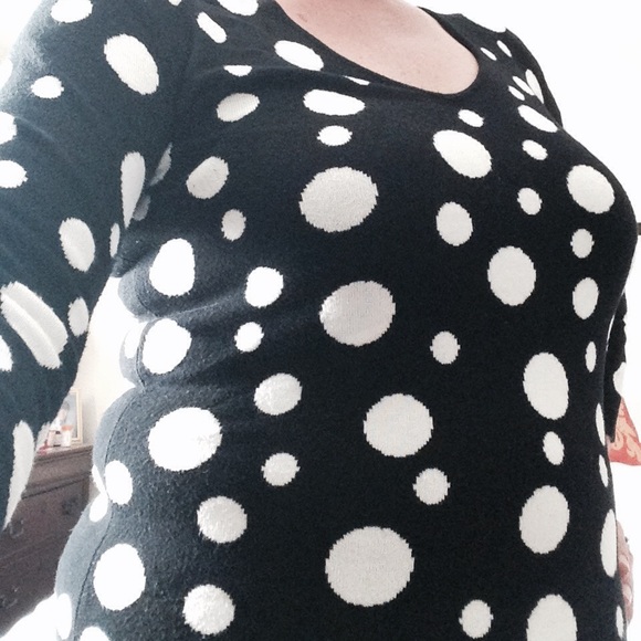 Top - Picture 2 of 3