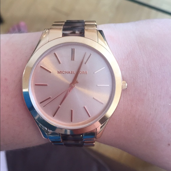 Sold - Picture 3 of 4