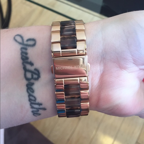 Sold - Picture 4 of 4