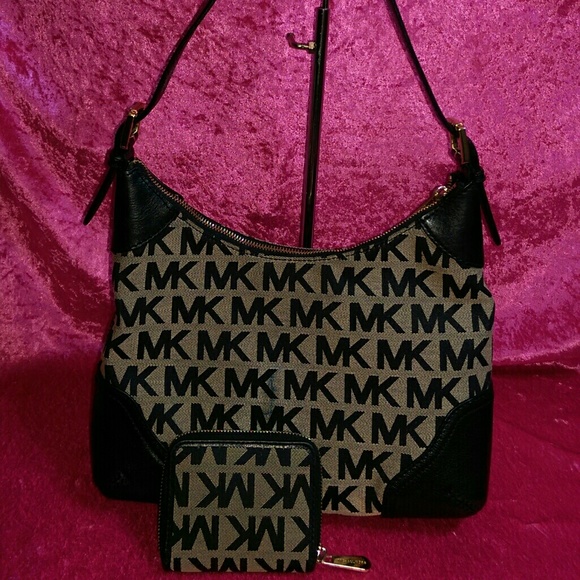 ⚡SALE⚡Michael kors purse and matching wallet! - Picture 4 of 4