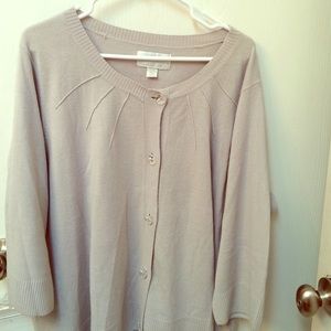 Plus size grey sweater.