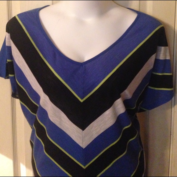 Blue chevron tee