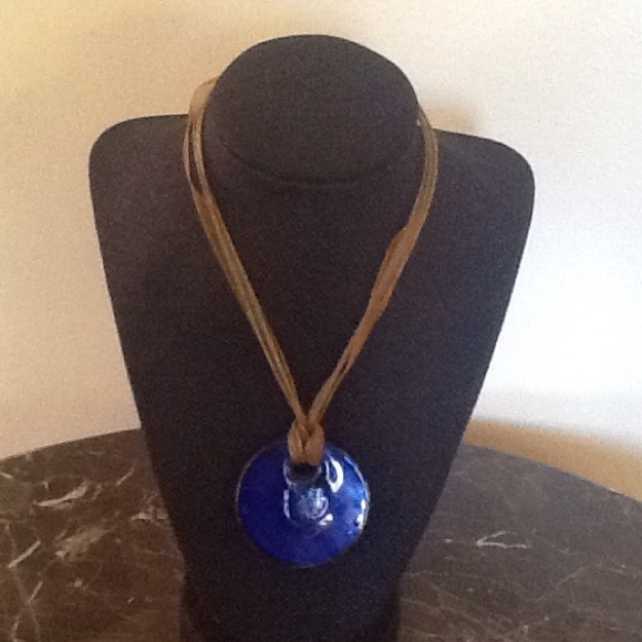 Glass Pendant Necklace - Picture 3 of 3