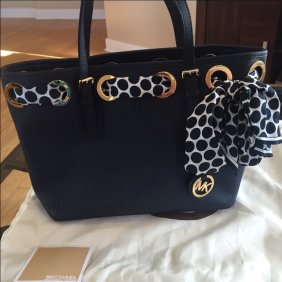 NWOT Michael Michael Kors Sm Navy Blue Tote