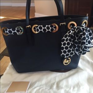 NWOT Michael Michael Kors Sm Navy Blue Tote