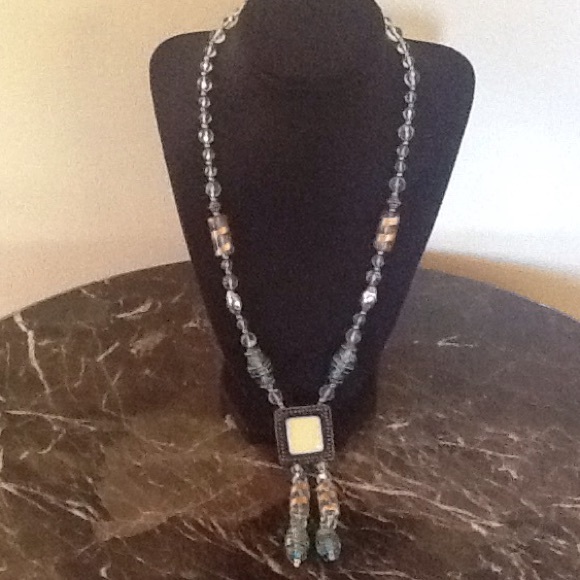 Glass and Beaded Necklace - Picture 1 of 3