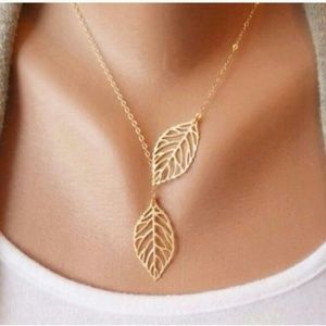 Gold lariet leaf necklace adjustable