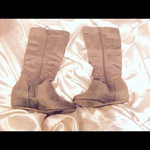 Taupe suede wedge boots