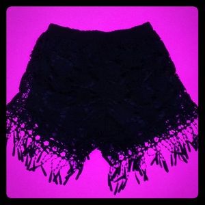 Black crochet shorts 🌸