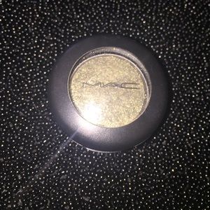 Mac eyeshadow