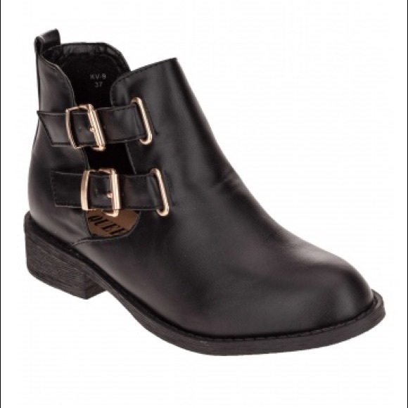 Chelsea Cutout Boots ankle booties