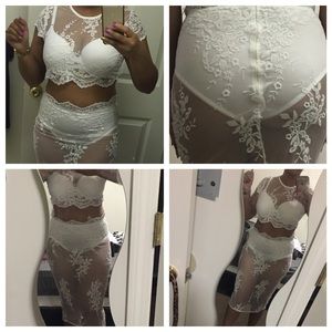 Lace set